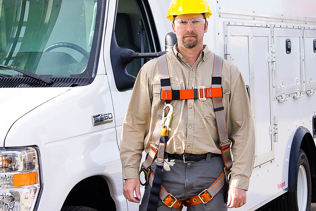 full-body-harness-with-lanyard